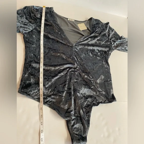 NWT Free People “ Don’t you Wish” crushed velvet bodysuit in Sunflower Size XL - Picture 8 of 10